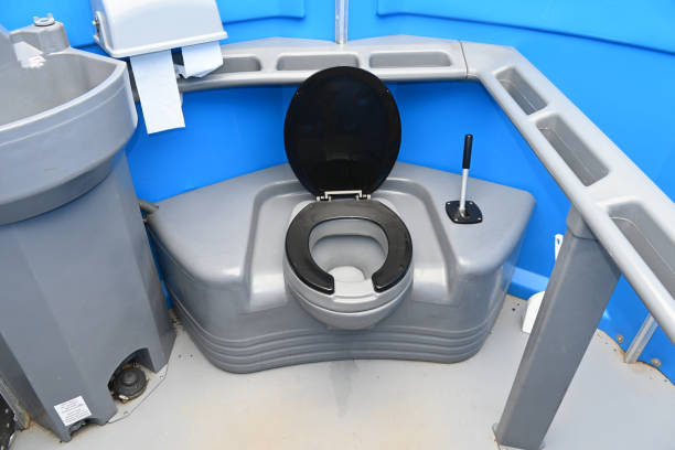 Portable Toilet Options We Offer in Brentwood, CA